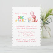 Invitation Dinosaure Peint Rouge Un A Saurus Anniversaire (Debout devant)