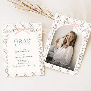 Invitation Diplôme de photo d'arch avec ruban rose de fleur s