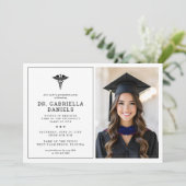 Invitation Diplômé Médecin Moderne École de Médecine (Debout devant)