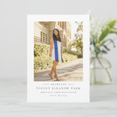 Invitation Diplôme photo classique simple (Debout devant)