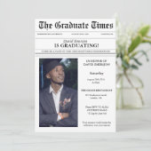 Invitation Diplôme photo de journal moderne unique (Debout devant)