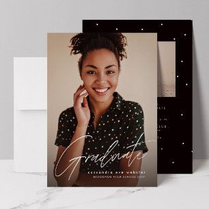 Invitation Diplômé script moderne simple graduation photo