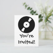 Invitation disque vinyle rétro (Debout devant)