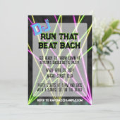Invitation DJ Run qui bat Bachelorette (Debout devant)