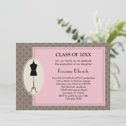 Invitation d'obtention du diplôme de conception de (Debout devant)