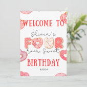 Invitation Donut éditable 4ème anniversaire Bundle FOURever S (Debout devant)