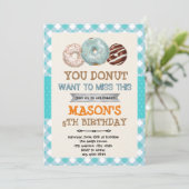 Invitation Donut garçon thème fête d'anniversaire (Debout devant)