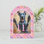 Invitation dorée pour grande fête canine noire (Debout devant)
