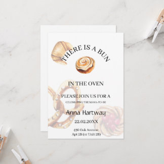 Invitation Douce Baby Shower avec Roulé à la Cannelle et Bord