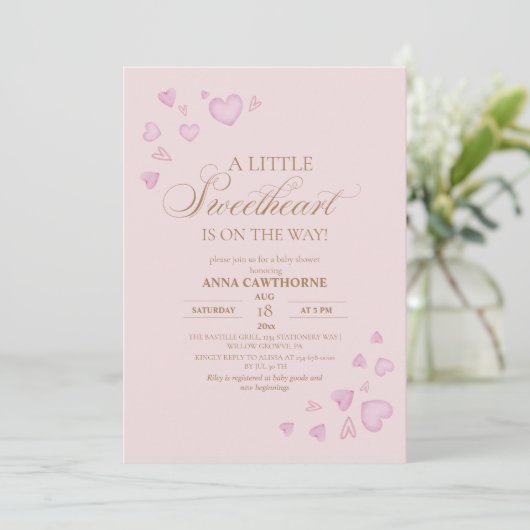 Invitation Douce Fête de Bébé avec des Cœurs Roses (Debout devant)