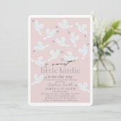 Invitation Douce Petite Fête de Bébé Fille Oiseaux Roses (Debout devant)