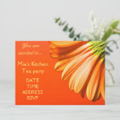Invitation Douche à fleurs gerbales orange et jaune Gerbera (Debout devant)