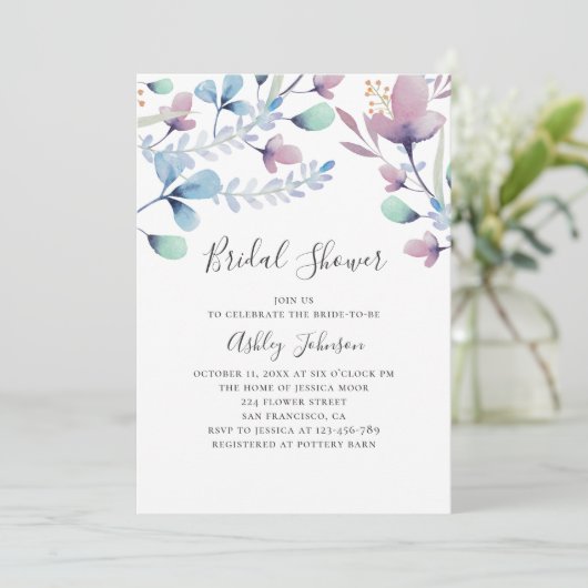 Invitation Douche nuptiale couleur pourpre et bleu à fleurs (Debout devant)