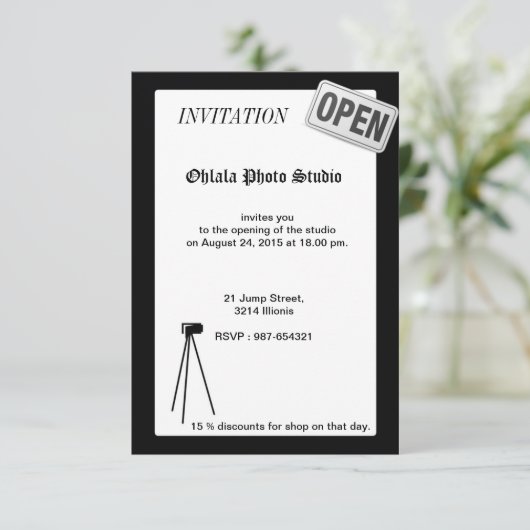Invitation d'ouverture Photo Studio (Debout devant)