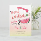 Invitation doux d'anniversaire de célébration de (Debout devant)