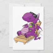 Invitation Dragon Violet se détendant sur Chaise Longue (Devant)