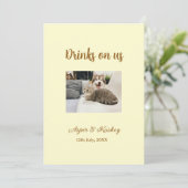 Invitation Drinks on us open bar pet photo wedding couple dat (Debout devant)