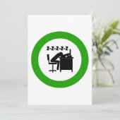 Invitation Drôle Travailleur de bureau dormant au bureau (Debout devant)