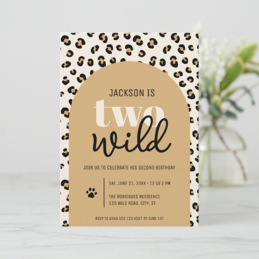 Invitation du 2e anniversaire de Two Wild Boy (Debout devant)