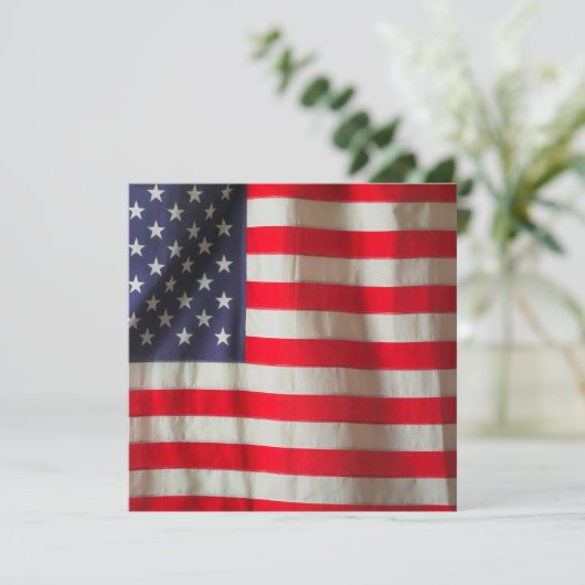 Invitation du drapeau américain (Debout devant)