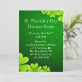 Invitation du jour de St Patrick vert de shamrocks (Debout devant)
