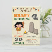 Invitation du parti Anniversaire de enfant Caveman (Debout devant)