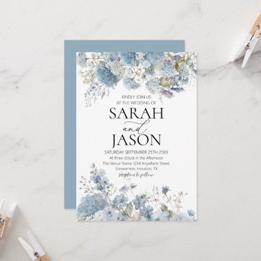 Invitation Dusty Blue Boho Floral Elégant mariage de jardin (Devant/Arrière en situation)