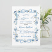 Invitation Dusty Blue Bow Petit Baby shower Fleur sauvage (Debout devant)