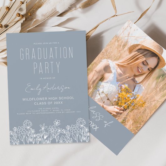 Invitation Dusty Blue Fleur sauvage Bloom Graduation Party Bo