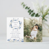 Invitation Dusty Blue Fleur sauvage deux photo Enregistrer la (Debout devant)