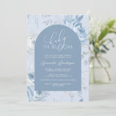 Invitation Dusty Blue Floral Baby dans le Baby shower de fleu (Debout devant)