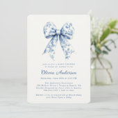 Invitation Dusty Blue Floral Chinoiserie Bow Baby shower (Debout devant)