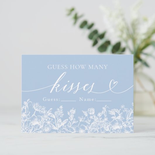 Invitation Dusty Blue Floral Devinez Combien De Baisers Jeu (Debout devant)
