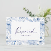 Invitation Dusty Blue Floral Reserved Seating Card (Debout devant)