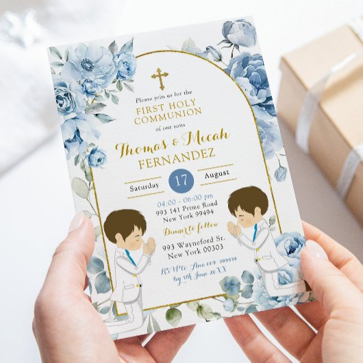Invitation Dusty Blue Floral Twins Garçon priant Sainte Commu