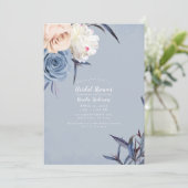 Invitation Dusty Blue Gris & Pêche Fleurs Mariage Shower (Debout devant)