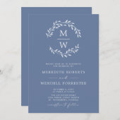 Invitation Dusty Blue QR Code RSVP Monogram Wreath Mariage (Devant / Derrière)