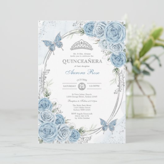 Invitation Dusty Blue Silver Quinceanera 15e anniversaire fêt (Debout devant)