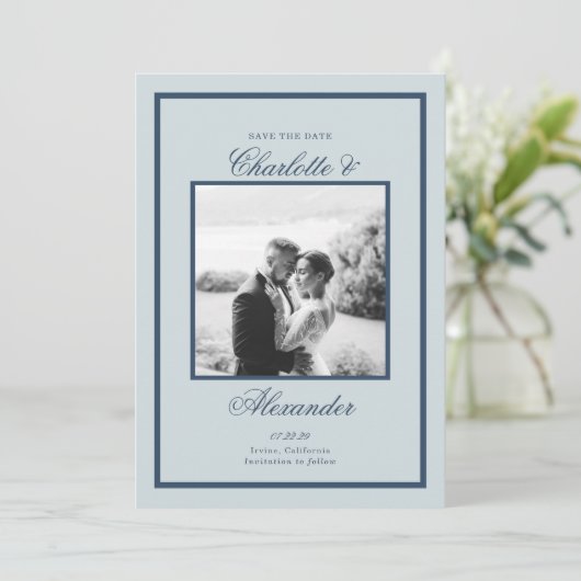 Invitation Dusty Blue Wedding Classic Script Save the Date (Debout devant)