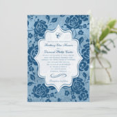 Invitation Dusty Blue, White Floral Mariage damassé Invitatio (Debout devant)