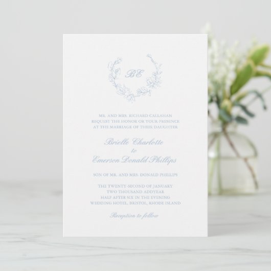 Invitation Dusty Blue Wreath Monogramme QR Code Mariage éléga (Debout devant)