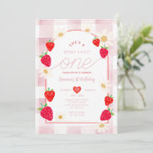 Invitation Dusty Pink Strawberry Sweet One Berry Birthday  (Debout devant)