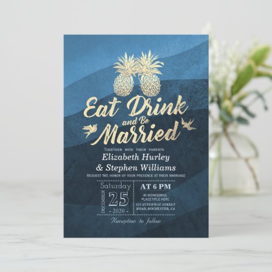 Invitation EAT Drink Be Marié Mariage Gold Pineapple Couple (Debout devant)