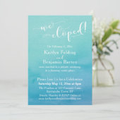 Invitation Eau teintée aquarelle dégradé bleu sarcelle pour n (Debout devant)