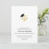 Invitation Échelles de justice avec Casquette Law School Grad (Debout devant)