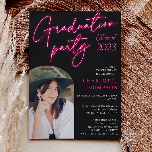 Invitation Ecriture de signe rose Neon fun graduation photo a