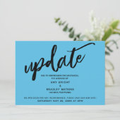 Invitation Écriture manuscrite Mariage reporté Bright Blue Ca (Debout devant)