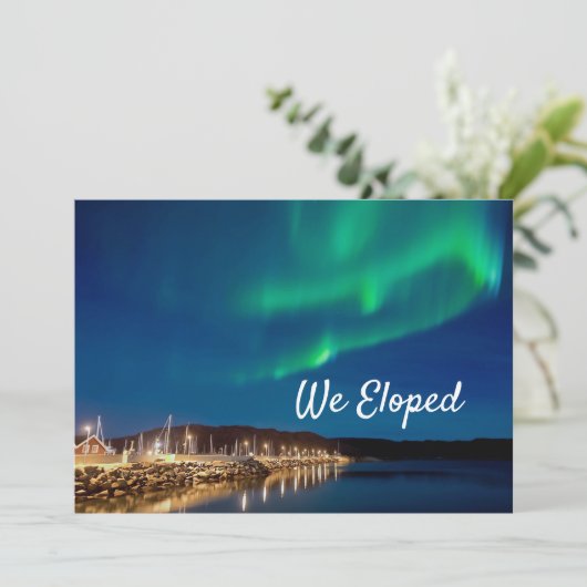 Invitation Édifice Northern Lights (Debout devant)