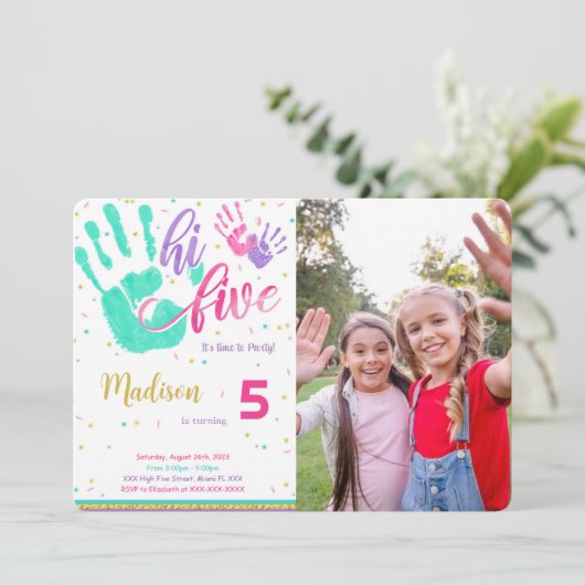 Invitation Editable High Five Birthday (Debout devant)