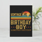 Invitation édition limitée garçon d'anniversaire vintage (Debout devant)